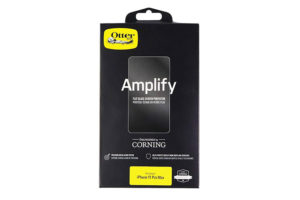 Otterbox Amplify Glass - עושה שימוש בתערובת אלומינוסילקיט