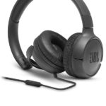 אוזניות JBL Tune 500 עם מיקרופון מובנה וצליל נקי שחור