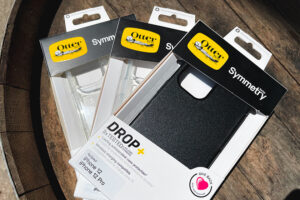 מגן Otterbox Symmetry לאייפון 12