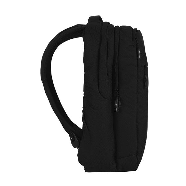 תיק למחשב נייד 16 אינץ' עם 3 תאים Incase City Compact Backpack Diamond Ripstop שחור